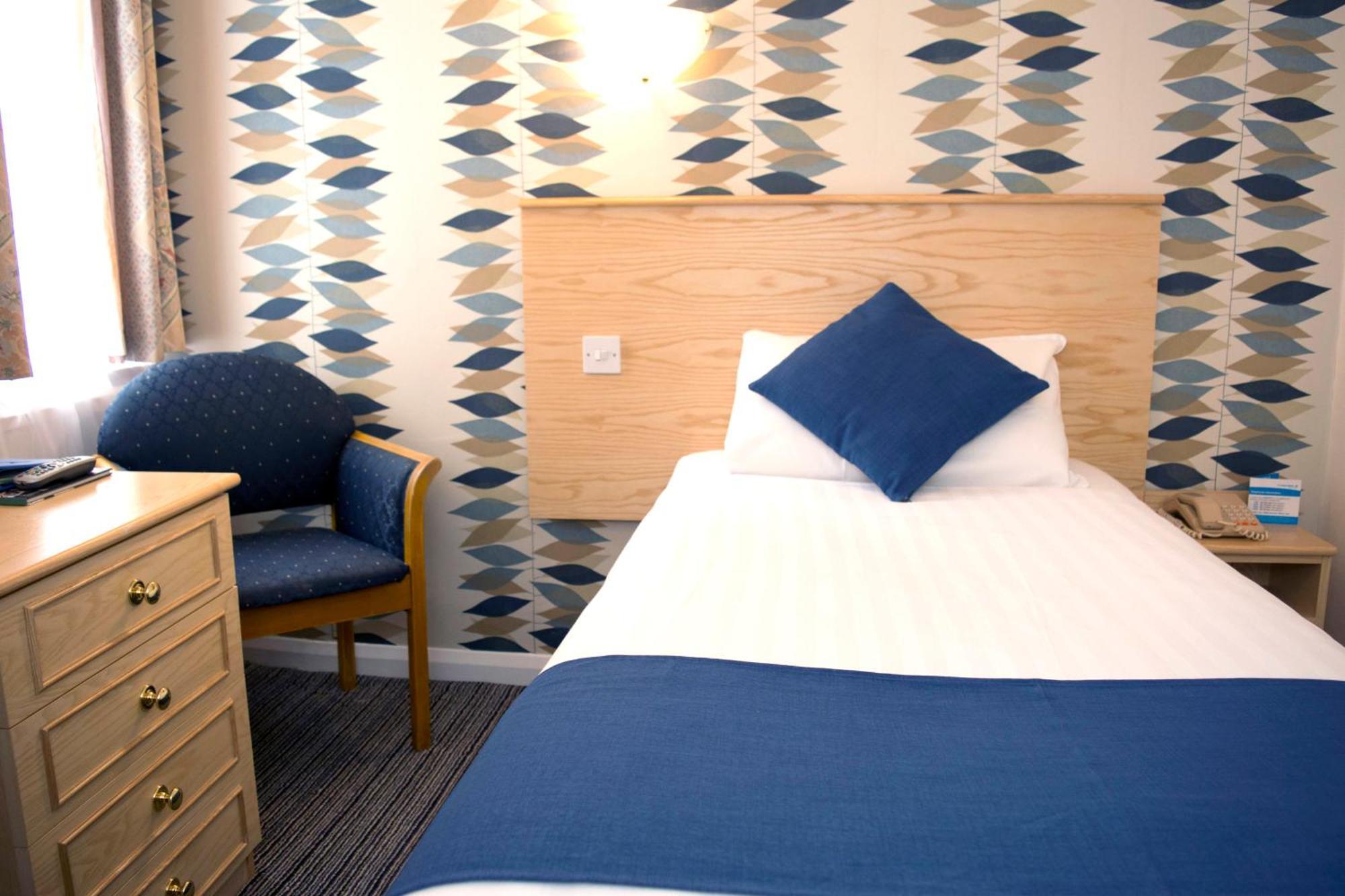 Tlh Derwent Hotel - Tlh Leisure, Entertainment And Spa Resort Torquay Exteriör bild